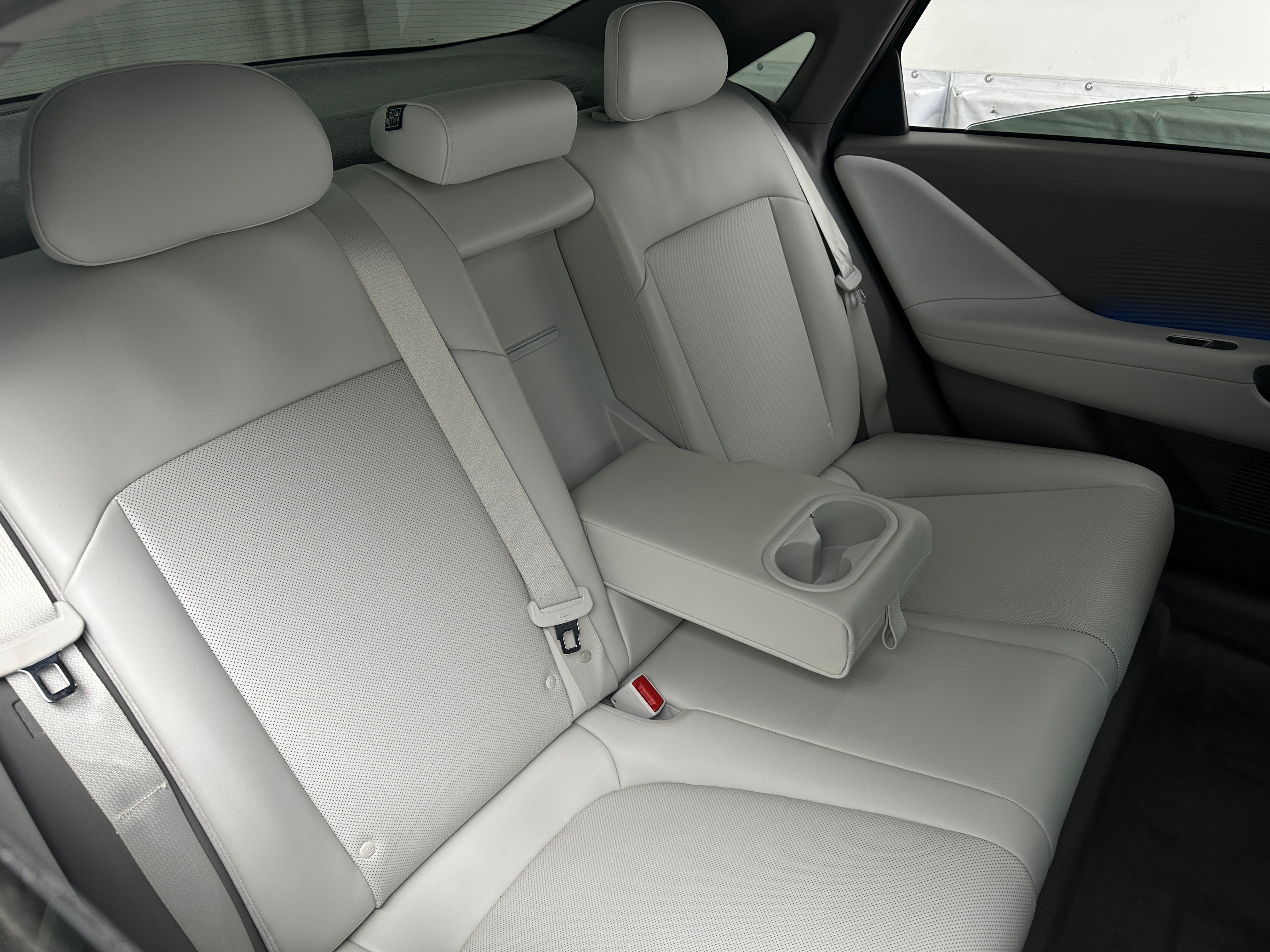 hyundai ioniq 6 2024 KMHM34ACXRA060590 image hyundai ioniq 6 2024 KMHM34ACXRA060590 image